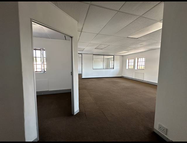 90M² OFFICE TO LET IN PARKMORE